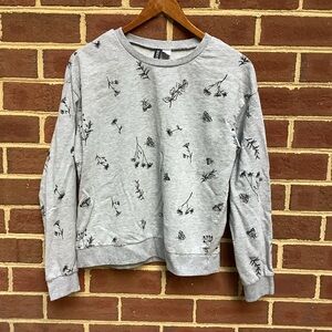 EUC DIVIDED by H&M Gray Floral Butterfly Long Sleeve Shirt L